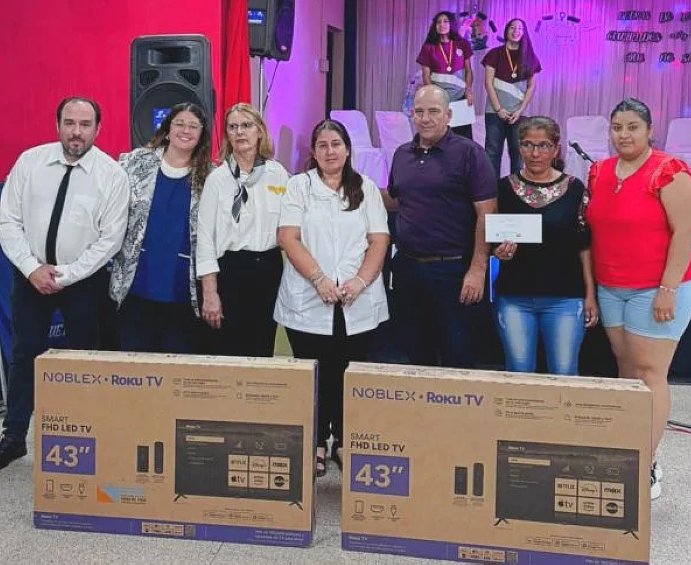 Instituciones educativas de Colonia Ana recibieron aportes de Fortalecimiento Institucional